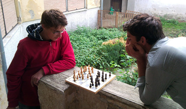 12-dm-csald---sakkoznak
