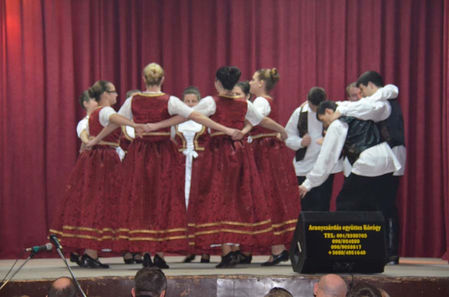 Farsangvég a kakasok jegyében