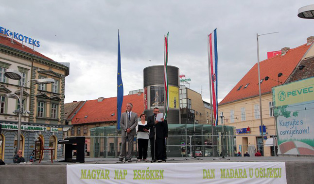 06-eszk-pecs-magyar-nap-1