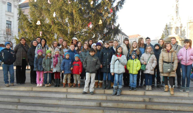 Lapszel-szinhaz-kopcs