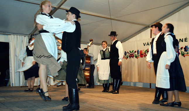 07-vardaroc-kacamajka