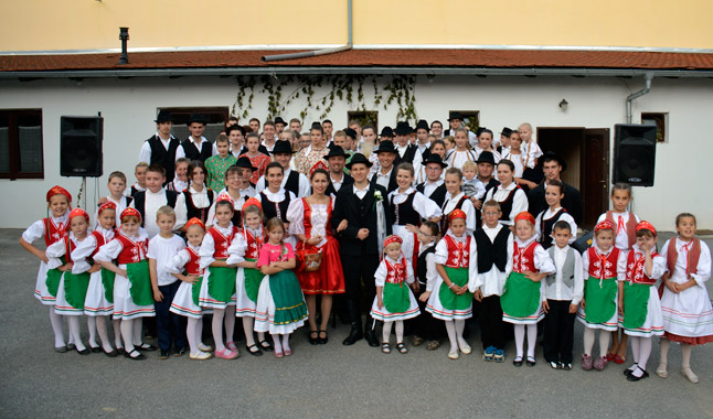 szureti-napok-csoportkep