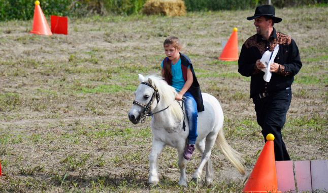 szureti-napok-galoppverseny6