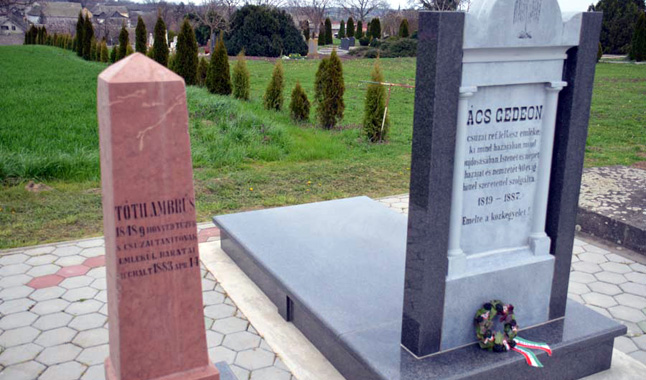Ács Gedeon és Tóth Ambrus síremlékek, Csúza