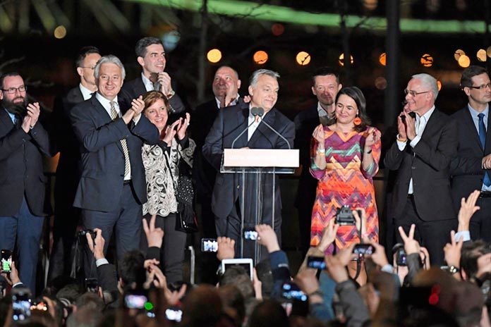 BALOG Zoltán; GULYÁS Gergely; SZIJJÁRTÓ Péter; Szájer József; Novák Katalin; NÉMETH Szilárd; ORBÁN Viktor; Gyürk András; SEMJÉN Zsolt; ROGÁN Antal